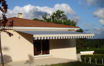 Store coffre ST LAURENT SUR GORRE