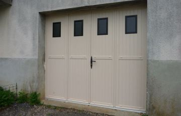 Porte PVC battante avec hublot Aixe sur Vienne