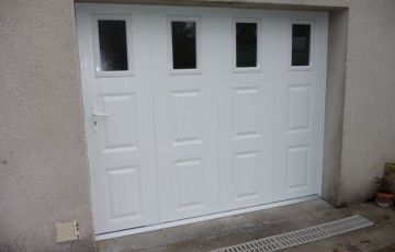 Porte sectionnelle latérale Brigueuil