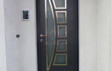 PORTE ALU SAINT LAURENT SUR GORRE